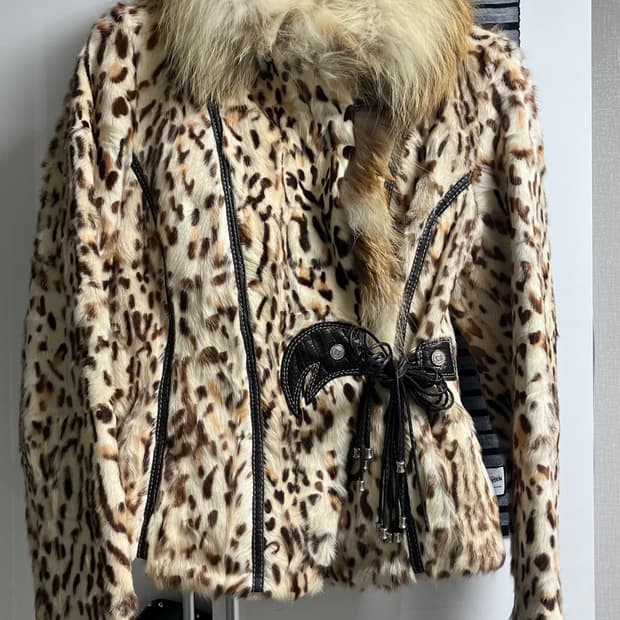웨스턴 글램 여우털 퍼자켓