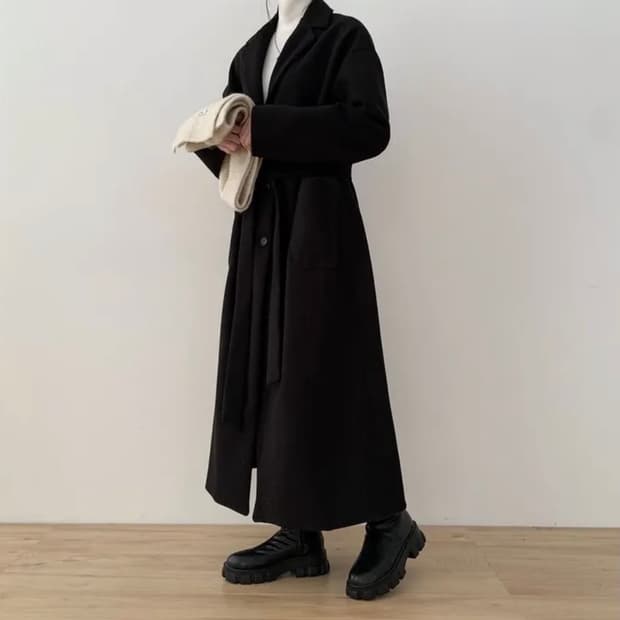 블리즈 싱글 블랙 끈 맥시롱코트