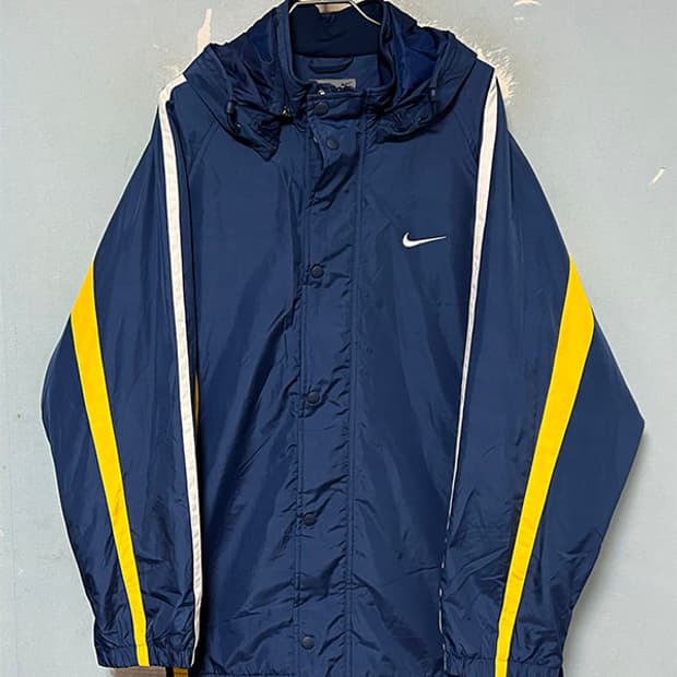 NIKE 나이키 남자 패딩 누빔 바람막이 올드스쿨룩 XL 105 