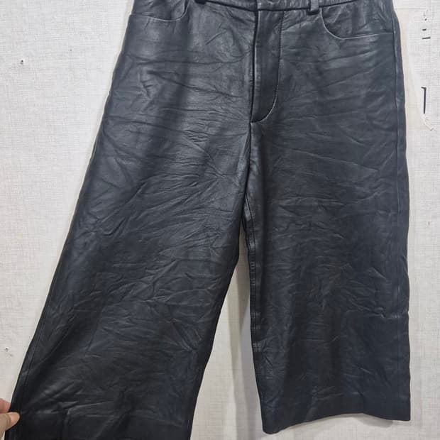 ZADIG&VOLTAIRE가죽반바지