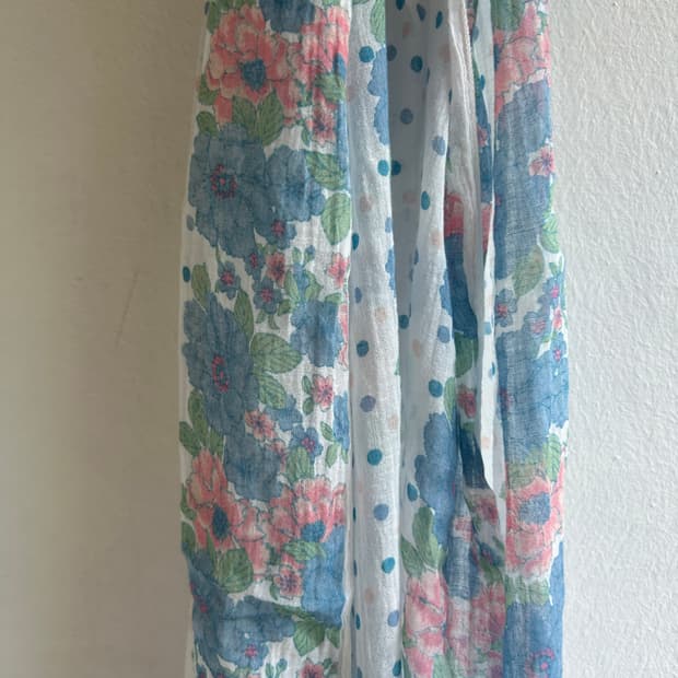 땡땡이 꽃 스카프