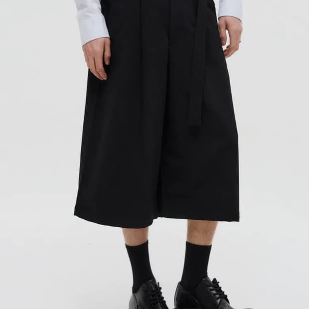 벨티드 버뮤다 슬랙스