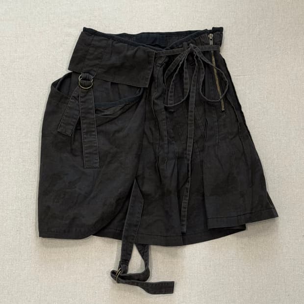 Gomme 비대칭 카고 스트랩 카모 스커트