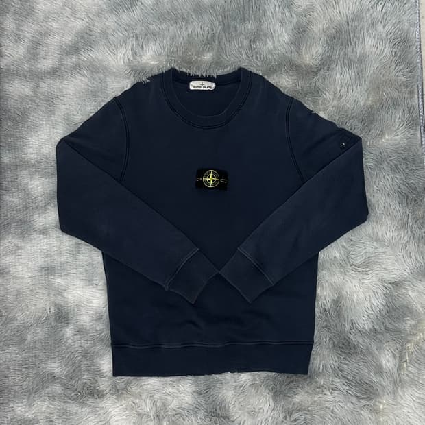 [22년식/A급] 스톤아일랜드 맨투맨