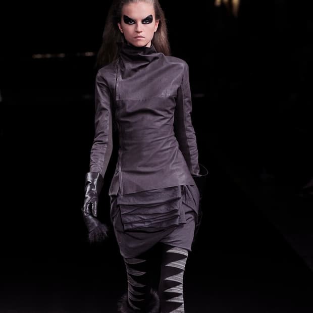 릭오웬스 2010FW 비대칭 하이넥 레더자켓