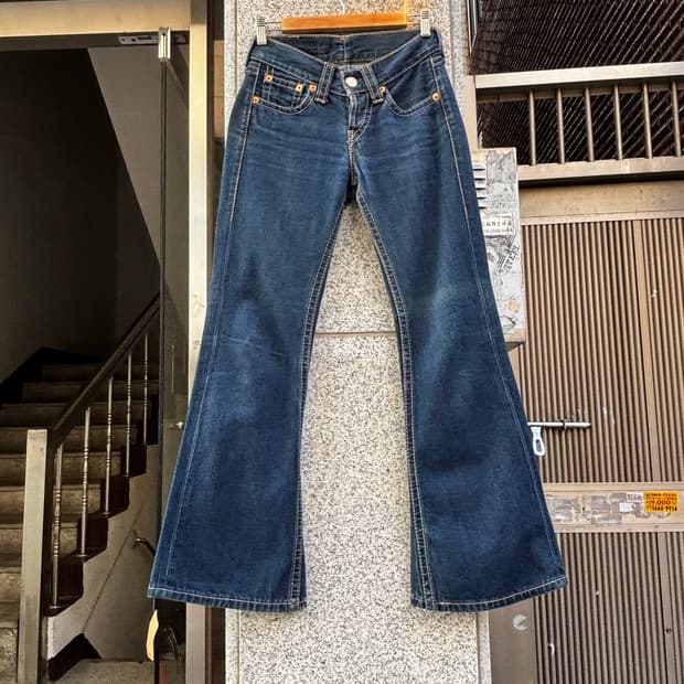 Levi’s 927 부츠컷 데님 팬츠