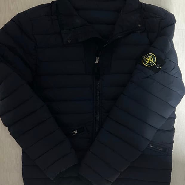 스톤 아일랜드 경량패딩