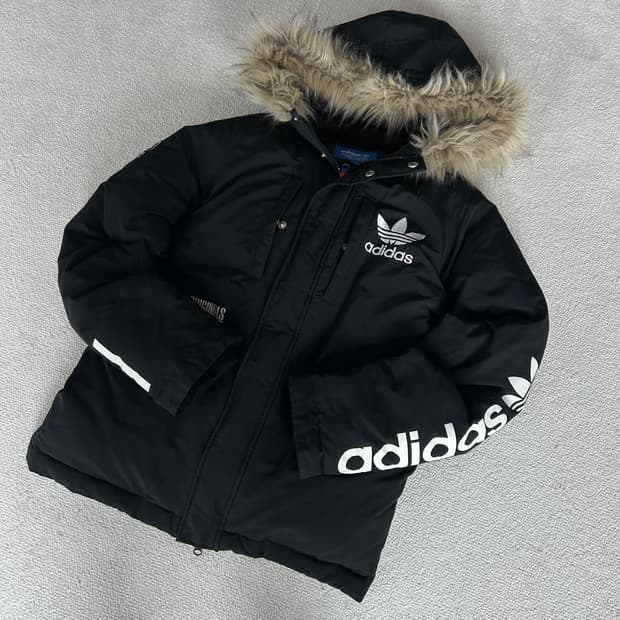 아디다스 블랙 후드 패딩 점퍼 s