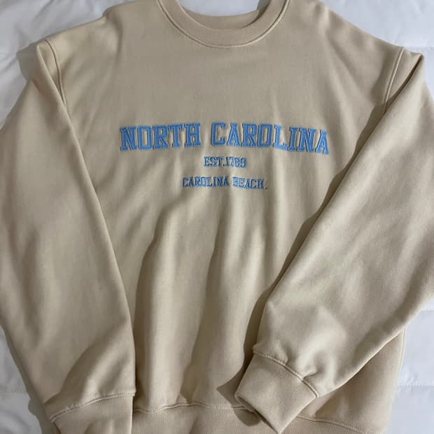 아카이브 제이투유 캐롤라이나 맨투맨