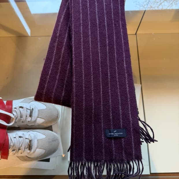 다니엘 에스떼 투페이스머플러