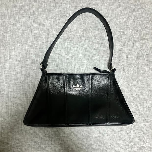 Adidas 아디다스 핀터깔y2k 스퀘어 숄더백가방