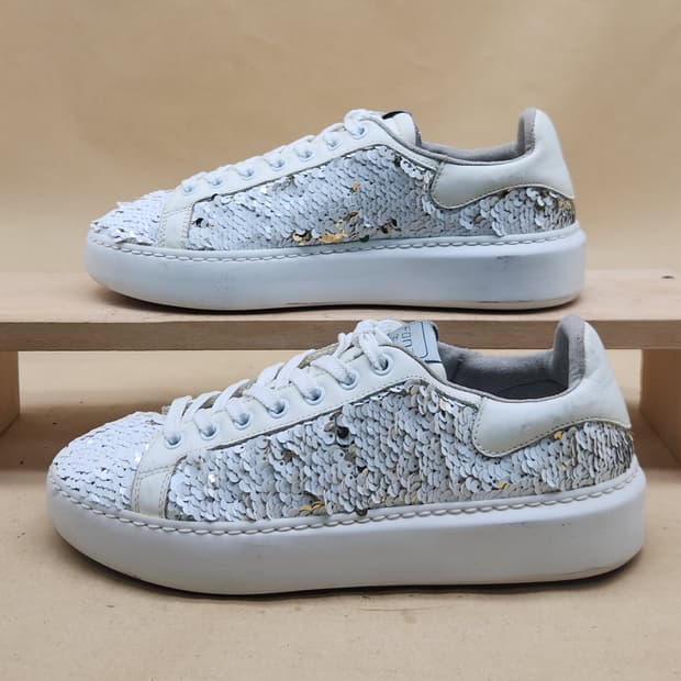 폰트 스팽글 여성스니커즈240