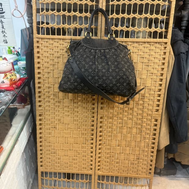 정품 루이비통 모노그램 데님 네오카이 2way백 팝니다