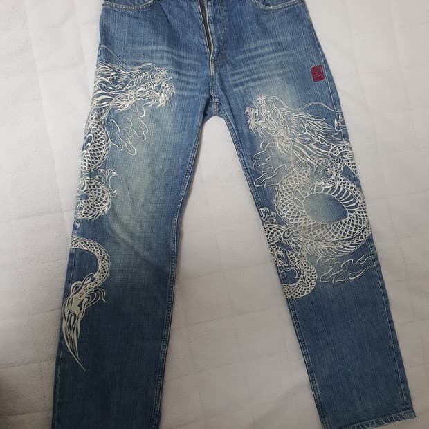 카라쿠리타마시 백룡 오리엔탈 자수 데님팬츠 청바지