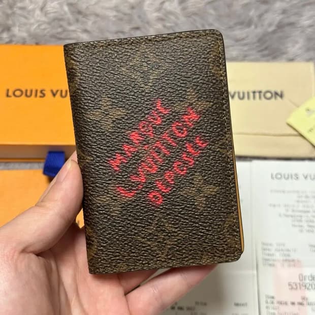 [미사용/새상품] 루이비통 모노그램 더스트 캔버스 오거나이저 카드지갑