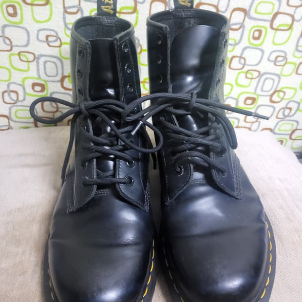 닥터마틴 8홀 1460모델 270사이즈 
