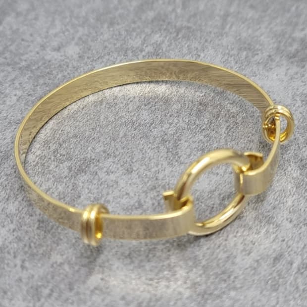 bangle bracelet