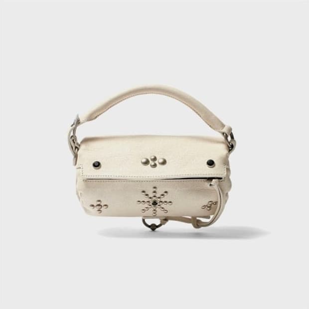 오픈와이와이 OpenYy 스터드 필로우 화이트 미니백