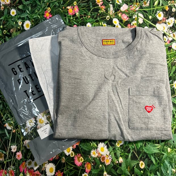 새상품) 휴먼메이드 하트 포켓 티셔츠 그레이 2xl