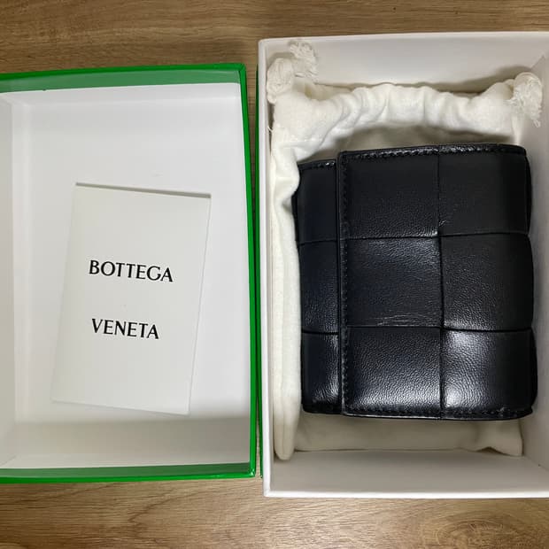 보테가베네타 카세트 지갑