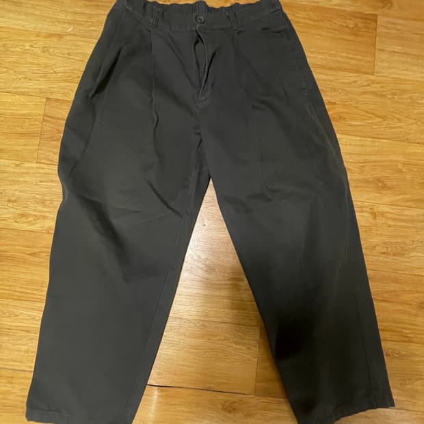 비얼디드키드 투턱 치노 실루엣 팬츠 브라운