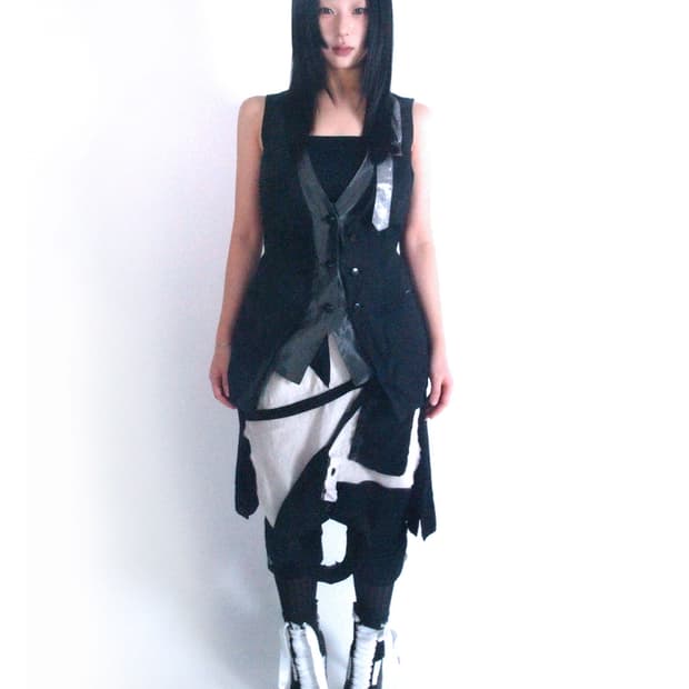 Layered multi tie point gothic vesr