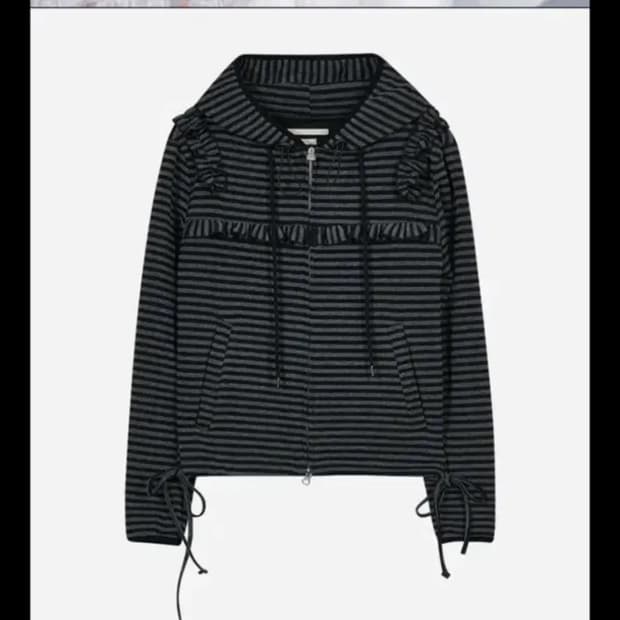 타입서비스 Ruffled Stripe Zip Hoodie 후드집업