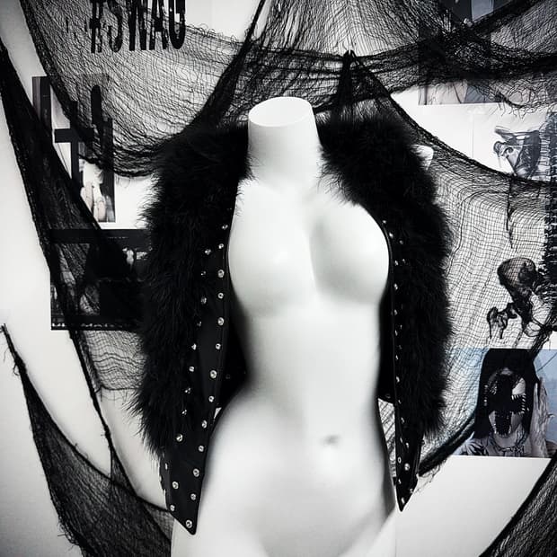 00s punk mood jewerly fur vest