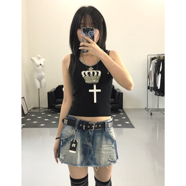 Yes Studio Crown Cubic Sleeveless