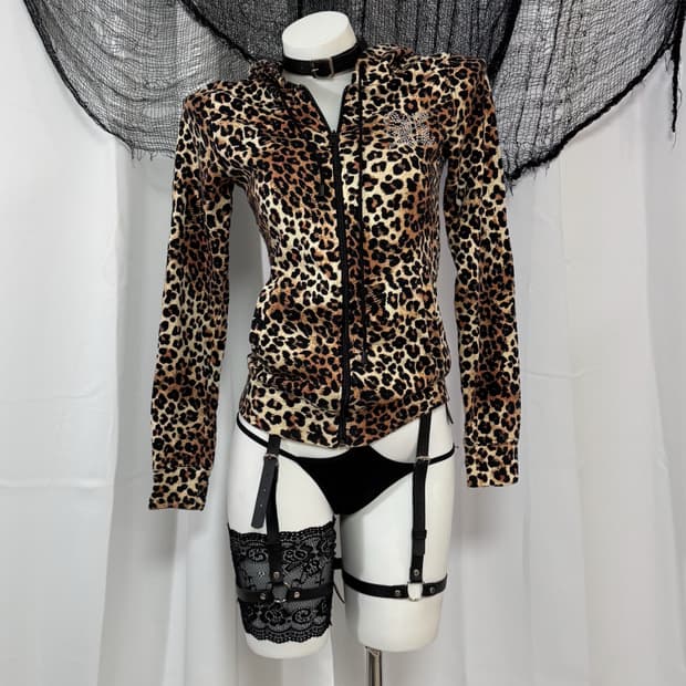 leopard hood zip up