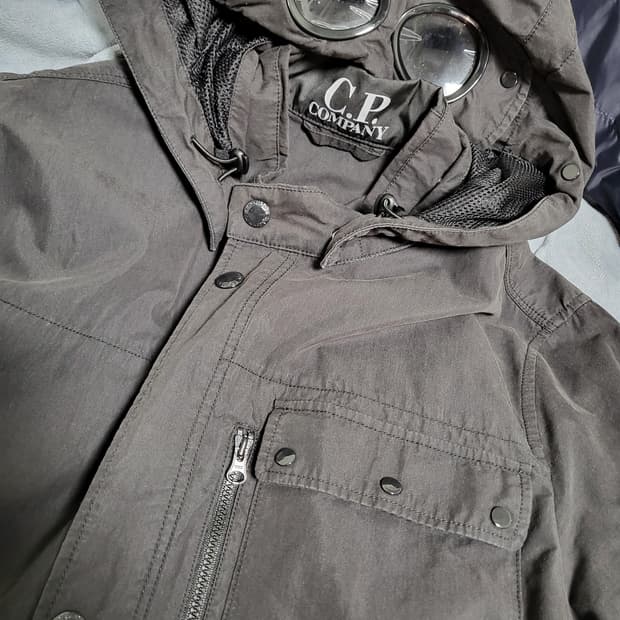 [새상품급/110] CP컴퍼니 고글 후드 자켓 블랙