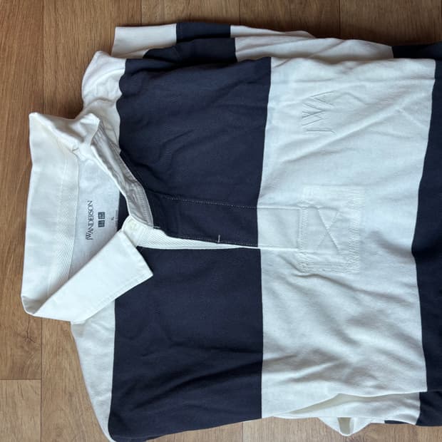 유니클로 x JW  앤더슨 럭비 셔츠