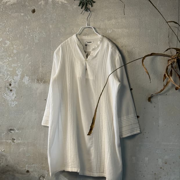 44-66) Plantation Textured Pintuck Tunic
