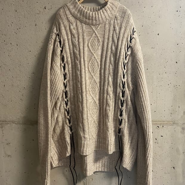 Vida Roseo 레이스업 니트