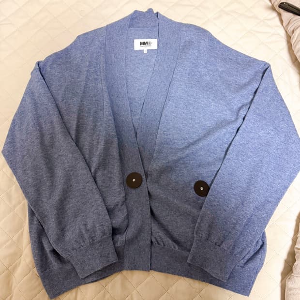 메종마르지엘라 mm6 가디건