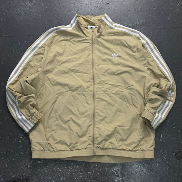 105 아디다스 바람막이 