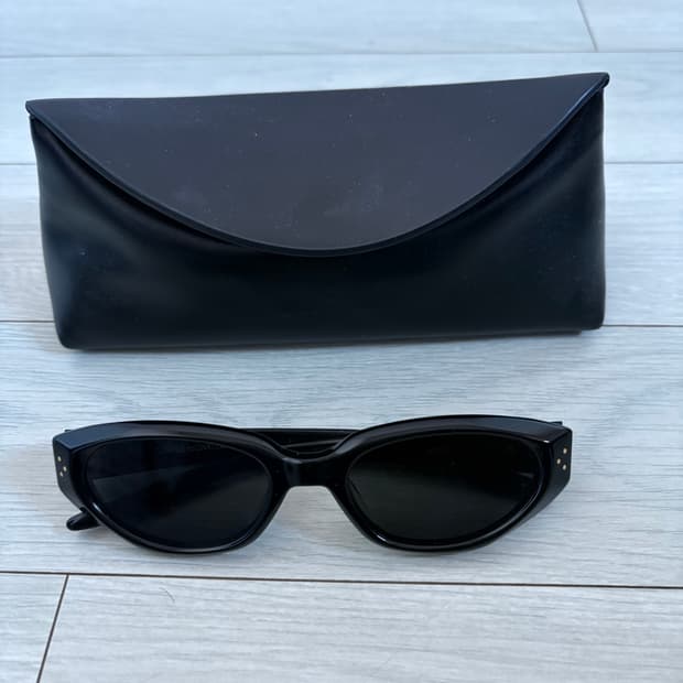 젠틀몬스터 던스 01