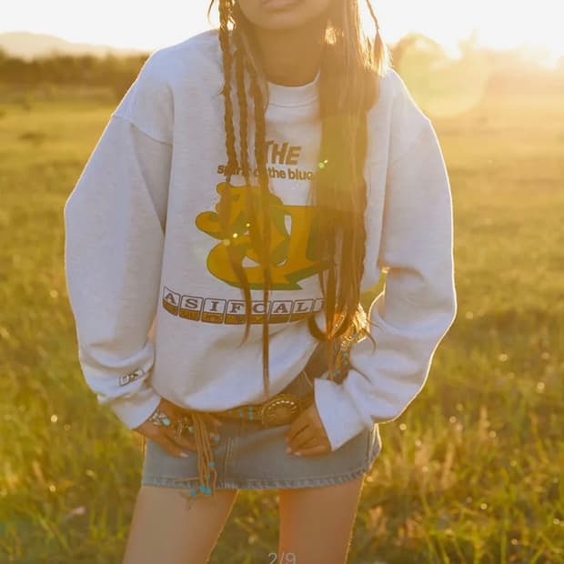 에즈이프캘리 스웻셔츠 화이트맬란지