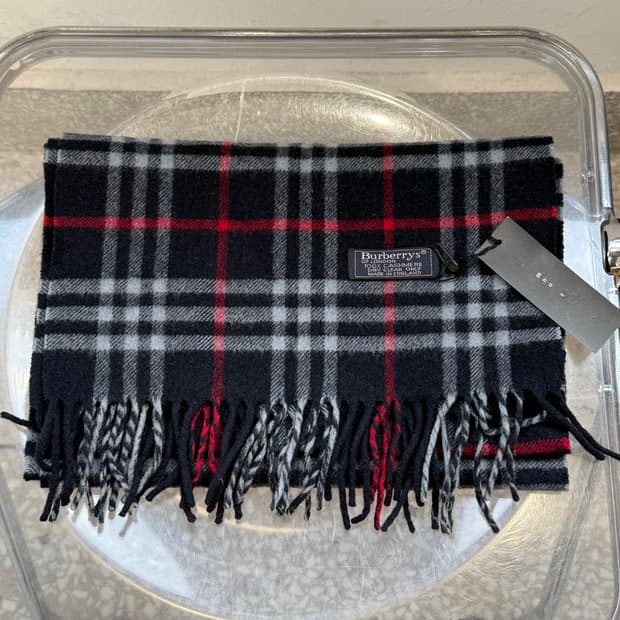 Burberry lamb wool muffler