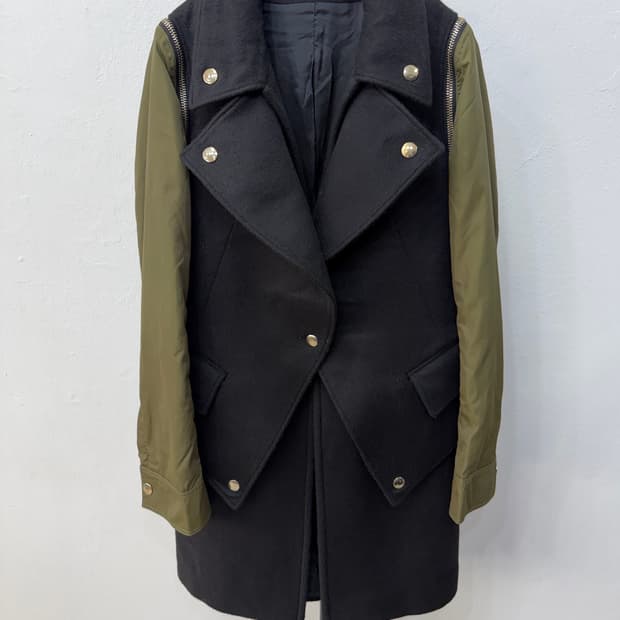 매장판정품) 지방시 여성 금장 디테일 봄버 코트 38