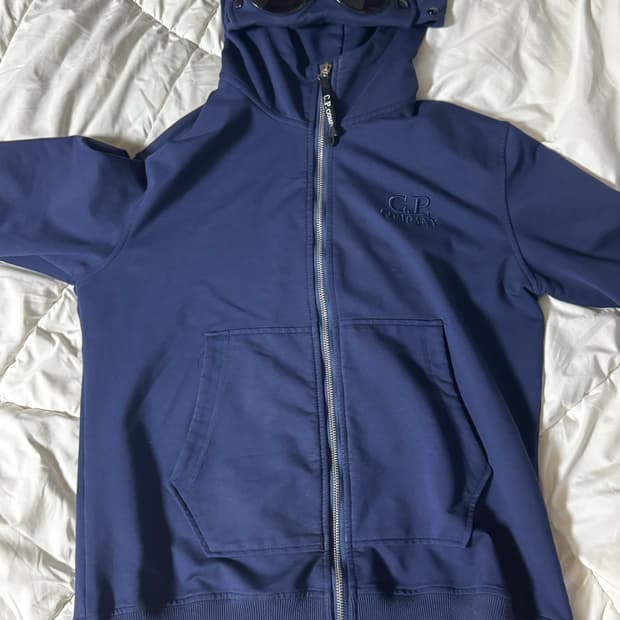 cp컴퍼니 고글 후드집업