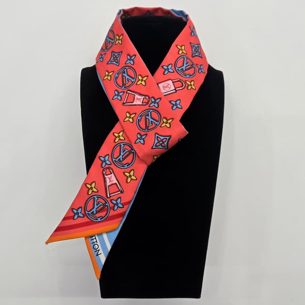 루이비통 비주얼드 BB 방도 스카프