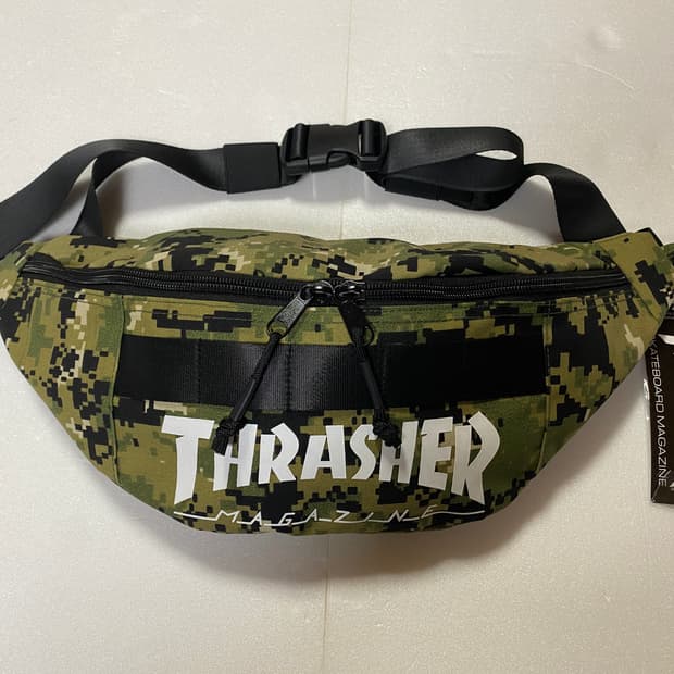 Thrasher camo 힙색 새제품