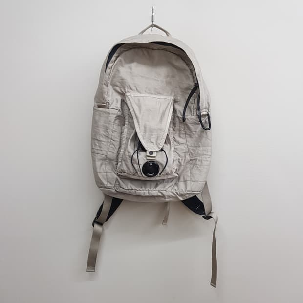 C.P. COMPANY 나일론 고글 포켓 백팩