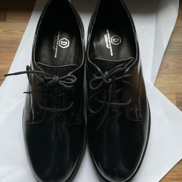 발편한 캘리포니아 블랙 레더 더비 슈즈