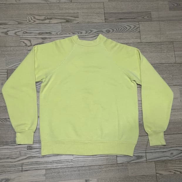 Bessett Walker 레글런 스웻셔츠