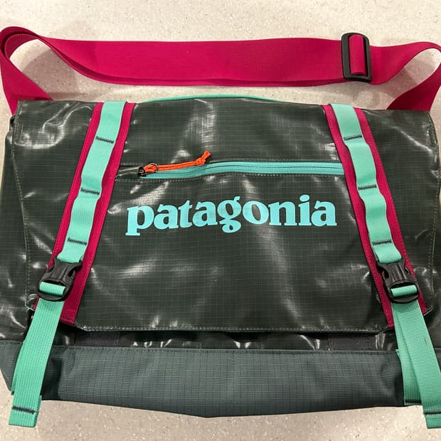 파타고니아 크로스백