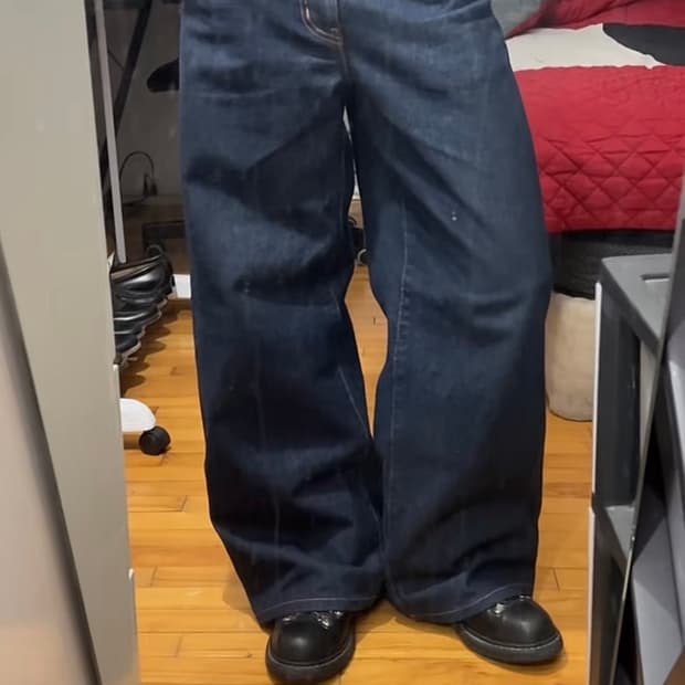 [50] 아크네스튜디오 1981