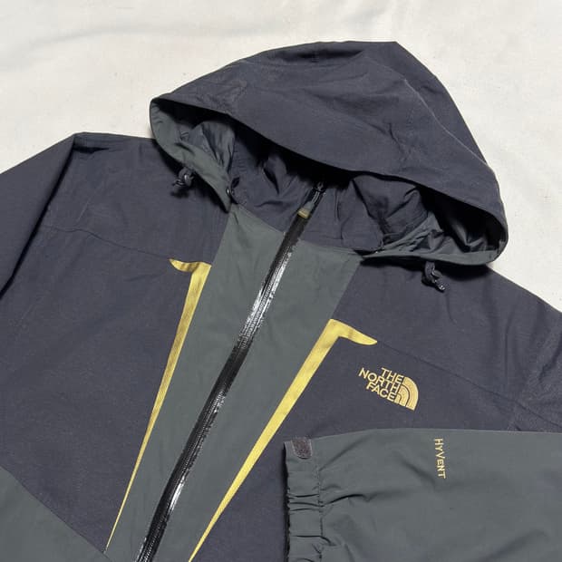 105 노스페이스 그레이 바람막이