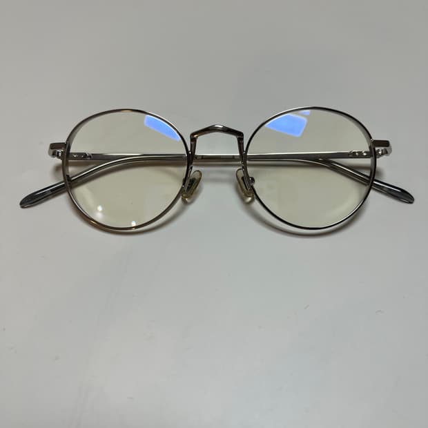 젠틀몬스터 리버티 실버 (단종제품)